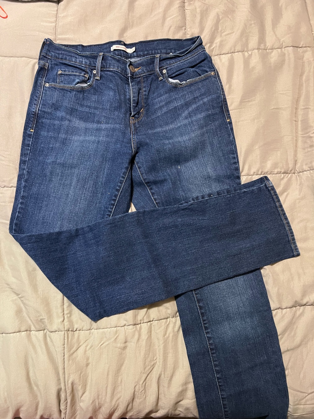 Levi's Women's Dark Blue Straight Leg Jeans